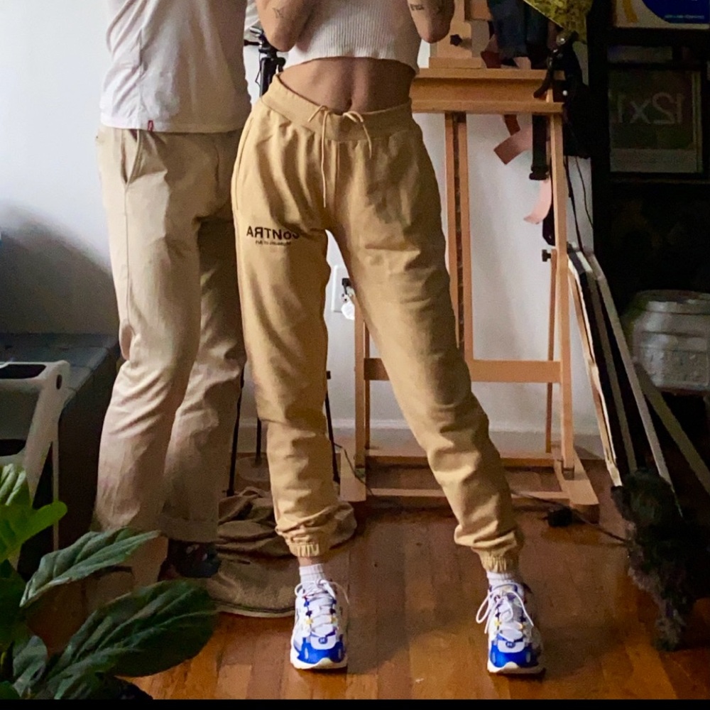 CoNTRA Beige/Tan Joggers Sweatpants scrunchie bottom drawstring, pockets, size S